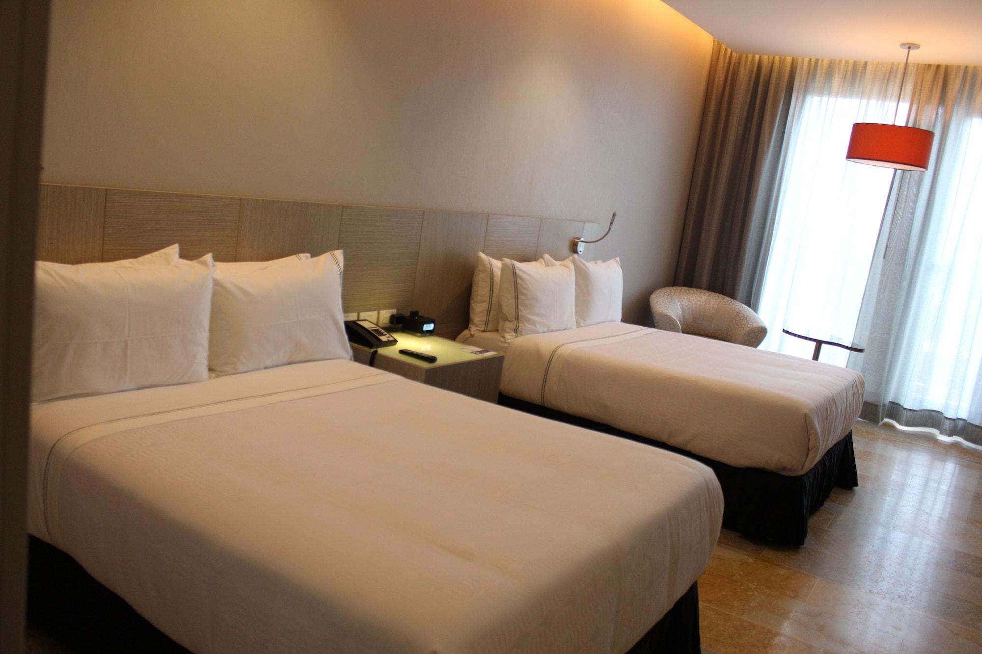 Ghl Hotel Монтерія Екстер'єр фото Deluxe room